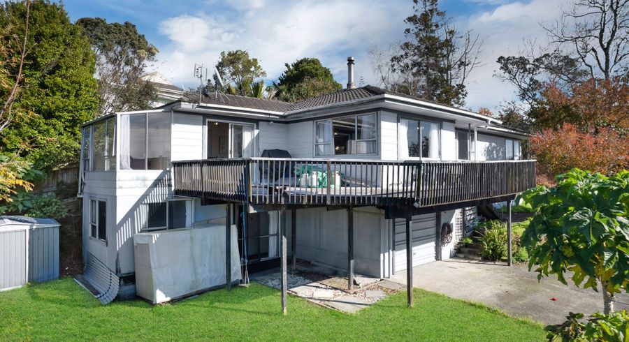  at 5 Gallony Avenue, Massey, Waitakere City, Auckland