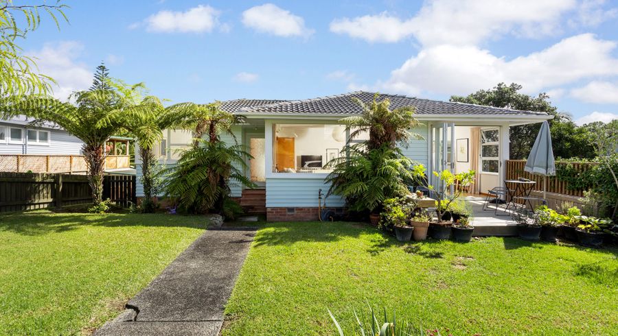  at 87 Stott Avenue, Birkdale, Auckland