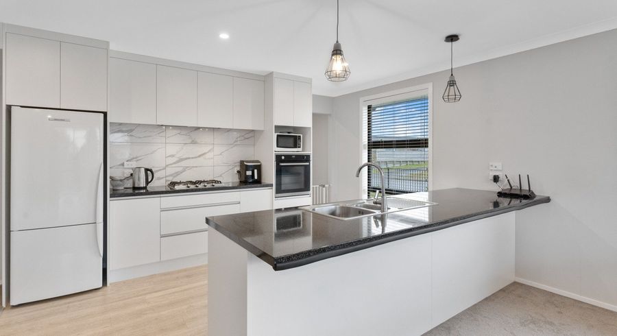  at 1 Seagrass Place, Otaki Beach, Otaki