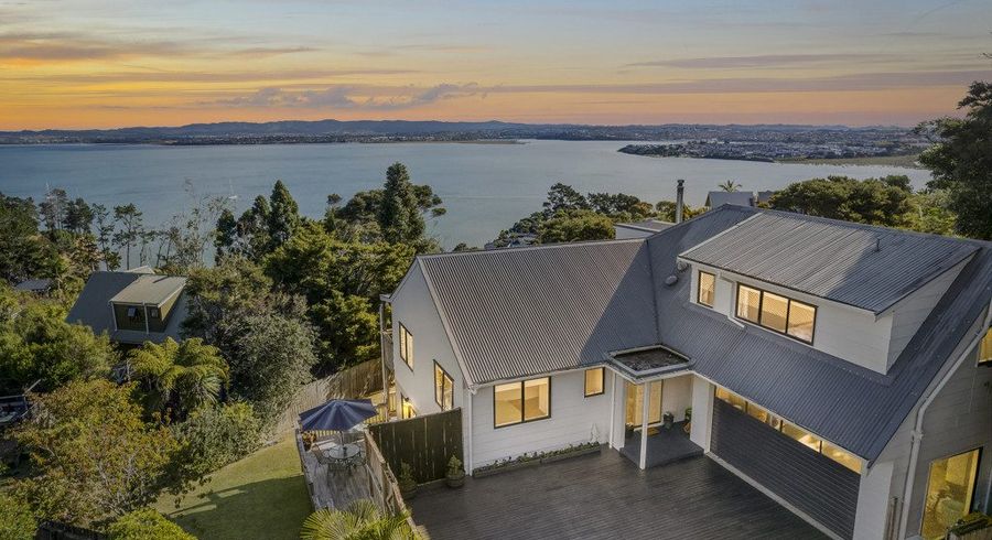  at 20 Mayall Avenue, Beach Haven, Auckland