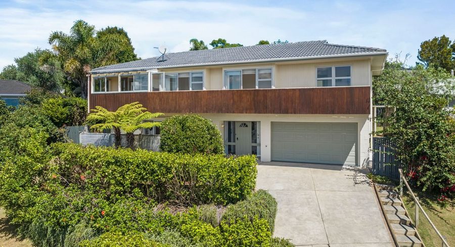  at 11 Hague Place, Birkenhead, North Shore City, Auckland