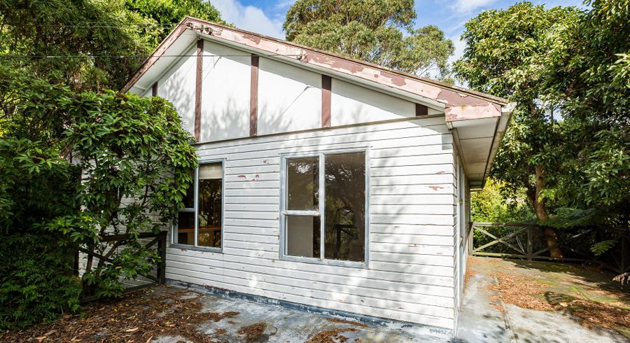  at 214b Waddington Drive, Naenae, Lower Hutt, Wellington