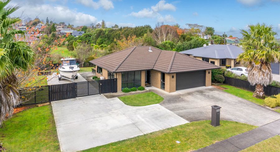  at 381 Gleneagles Drive, Te Awamutu, Te Awamutu