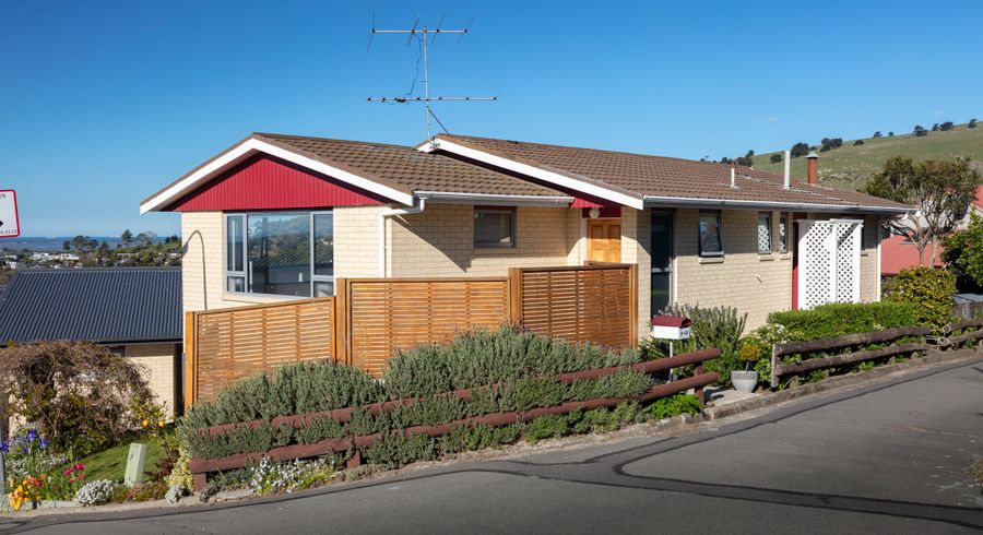  at 1/14A Millhill Lane, Huntsbury, Christchurch