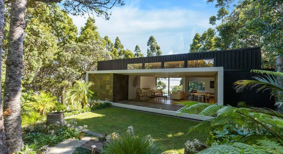  at 34 Arapito Road, Titirangi, Waitakere City, Auckland