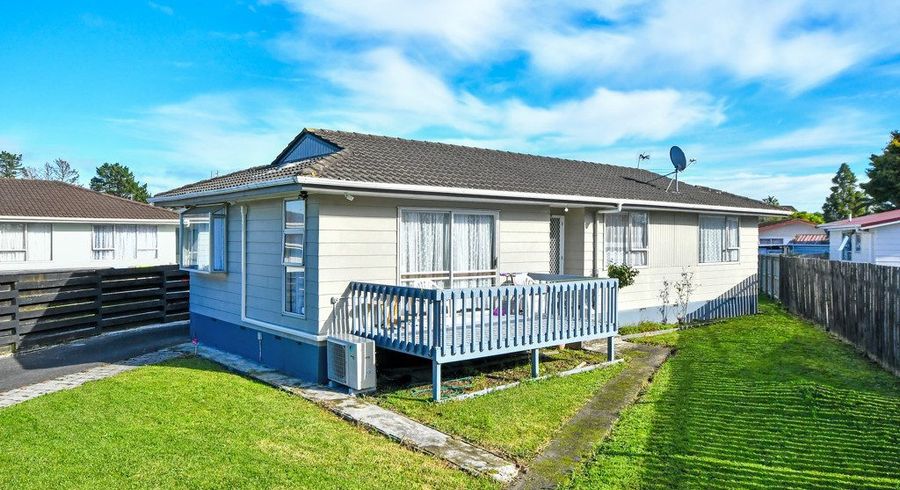  at 6 Quintal Place, Papatoetoe, Auckland