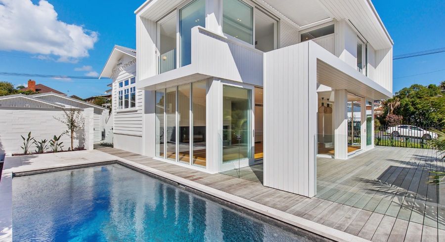  at 6 Rewiti Avenue, Takapuna, North Shore City, Auckland