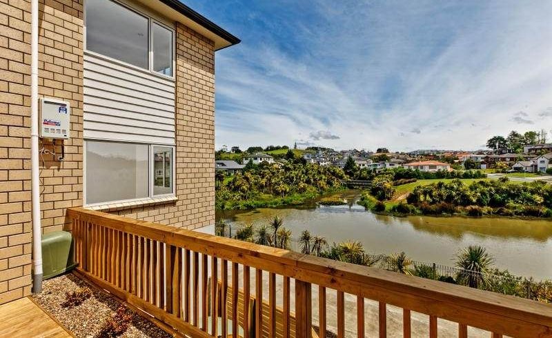  at 14 Sohlue Place, Albany, North Shore City, Auckland