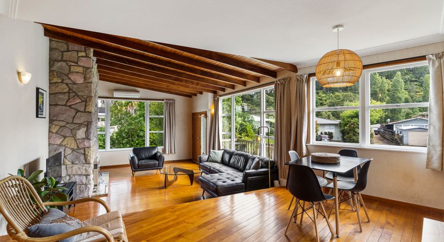  at 9 Lowtherhurst Road, Massey, Auckland