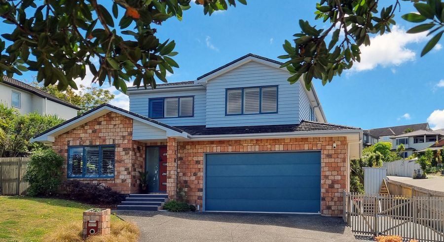  at 6 Carol Lee Place, Albany Heights, Auckland