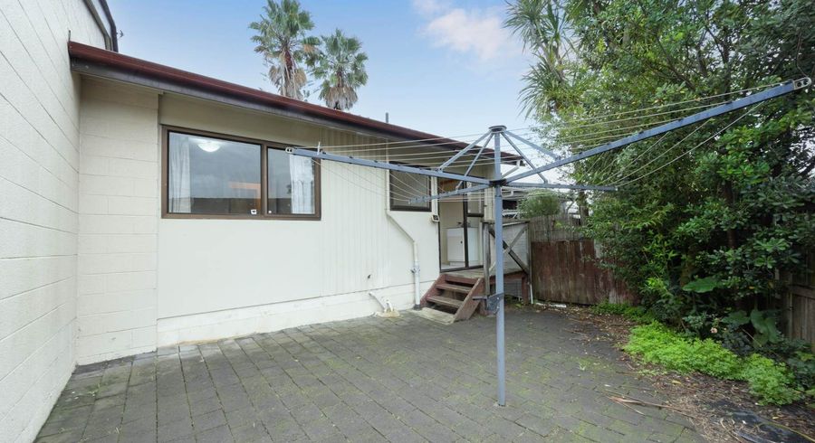  at 2/22 Longford Street, Mount Wellington, Auckland City, Auckland