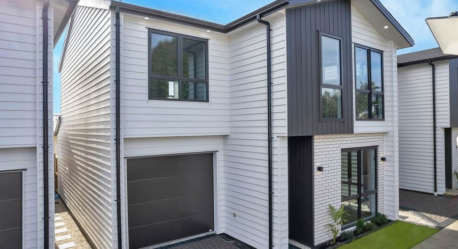  at Lot 2/24 Duggan Avenue, Mangere, Manukau City, Auckland