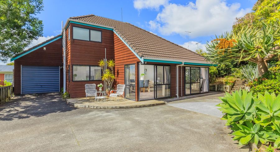  at 1b Livingstone  street, Milford, North Shore City, Auckland