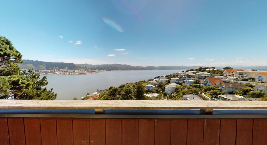  at 16 Palliser Road, Roseneath, Wellington, Wellington