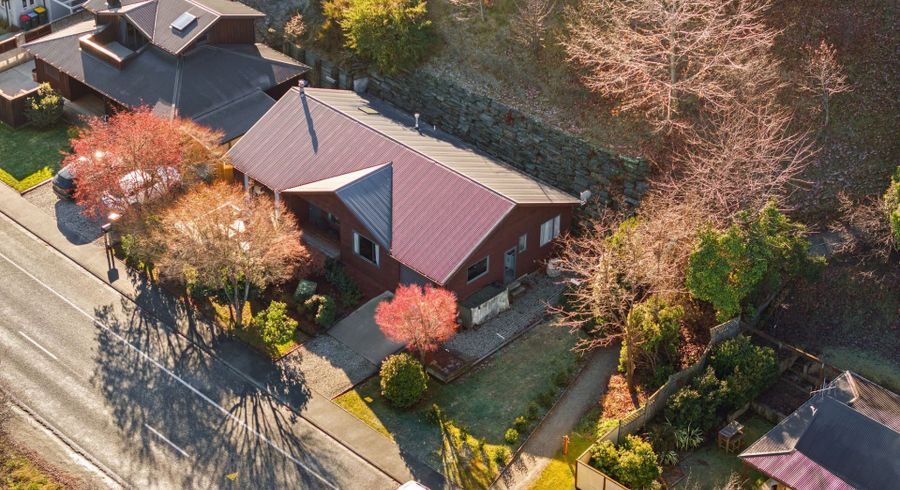  at 33 McDonnell Road, Arrowtown, Arrowtown