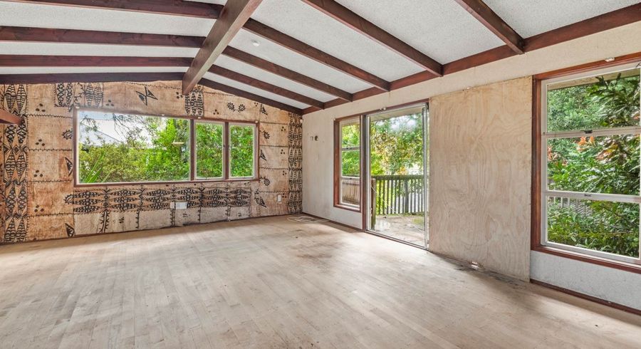  at 274 Beach Road, Campbells Bay, Auckland