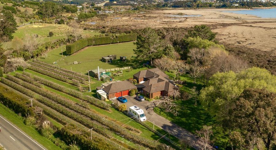  at 119 Paekakariki Hill Road, Pauatahanui, Porirua, Wellington