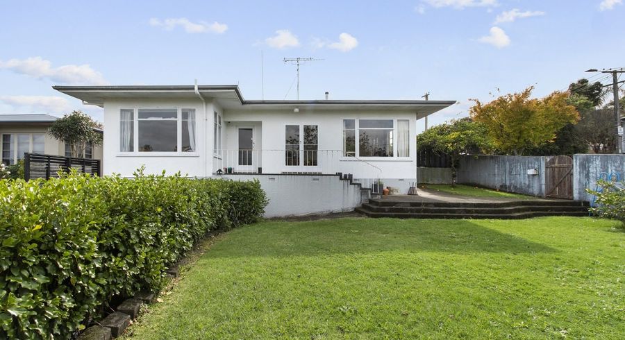  at 1 Philip Street, Beerescourt, Hamilton, Waikato