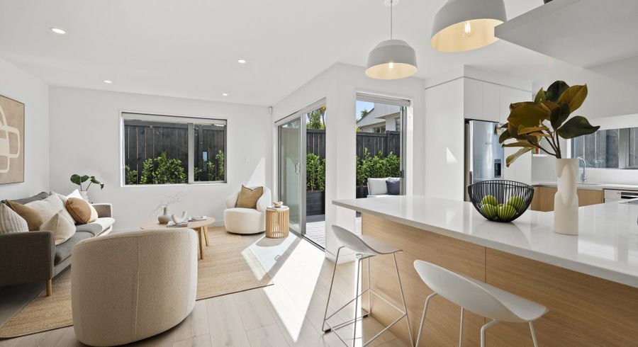  at 98E Forrest Hill Road, Forrest Hill, North Shore City, Auckland