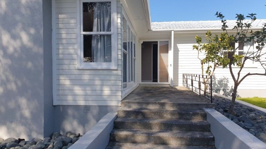  at 1/81 Lauderdale Road, Birkdale, North Shore City, Auckland