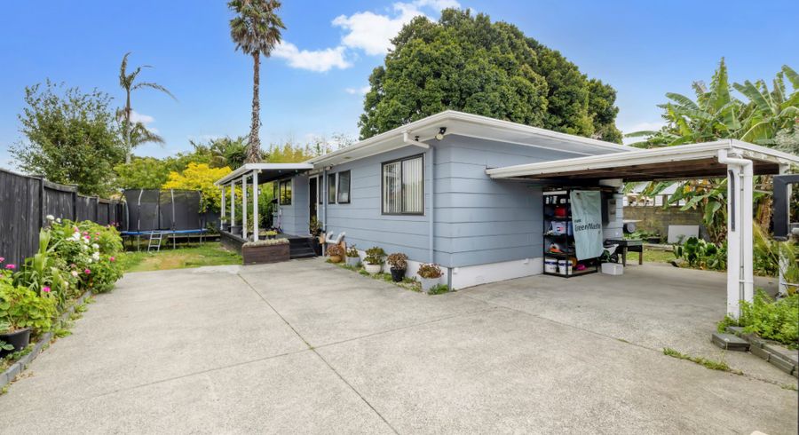  at 2/128 Buckland Road, Mangere East, Manukau City, Auckland