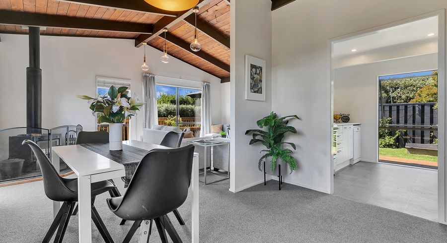  at 1/42 Kia Ora Road, Beach Haven, Auckland