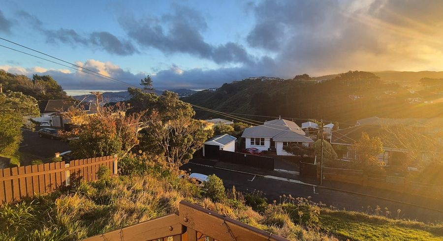  at 11 Miles Crescent, Newlands, Wellington, Wellington
