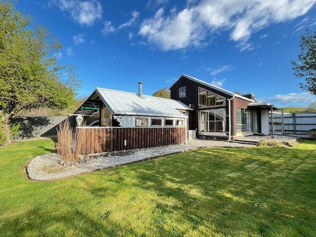  at 8 Greenwich Street, Waihola, Clutha, Otago