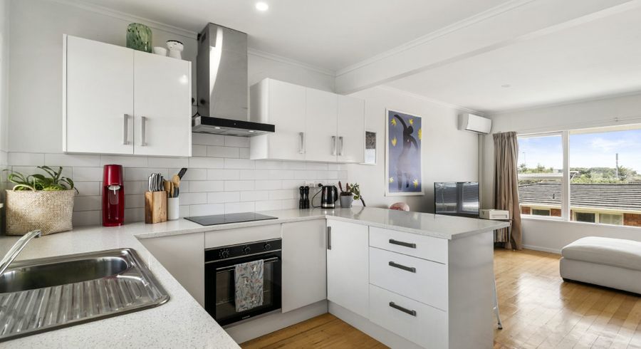  at 2/7 Hastings Road, Mairangi Bay, Auckland