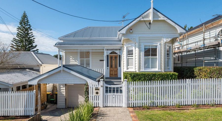  at 18 Roslyn Terrace, Devonport, North Shore City, Auckland