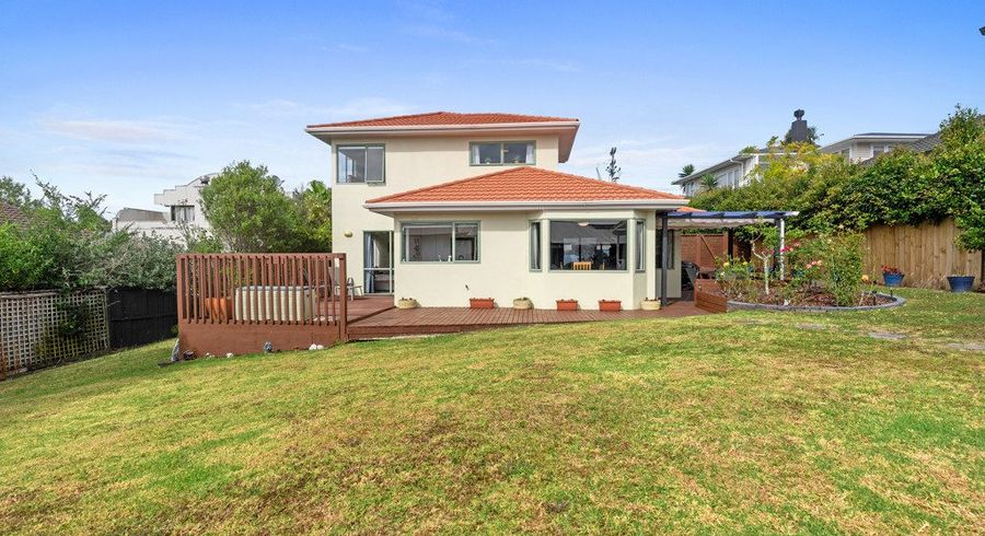  at 2/883 East Coast Road, Northcross, North Shore City, Auckland