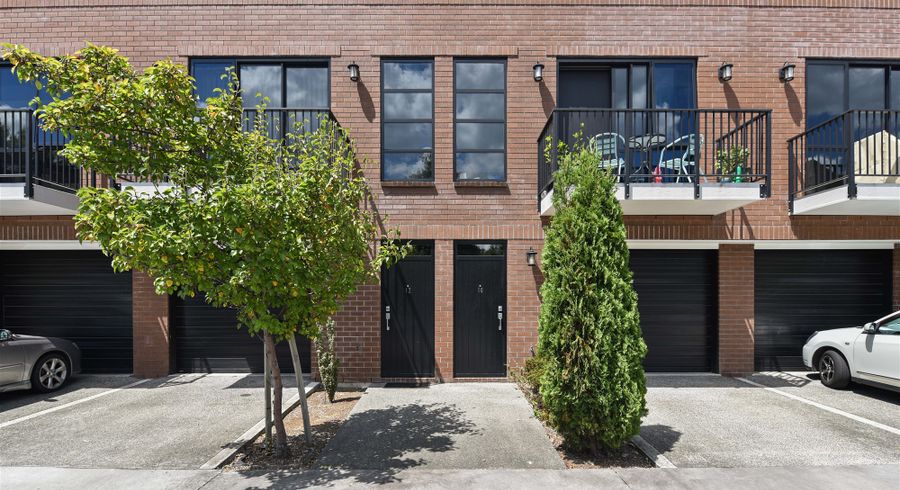  at 14 Village Quarter Lane, Frankton, Hamilton
