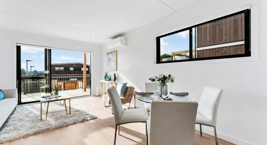  at 8A James Laurie Street, Henderson, Auckland