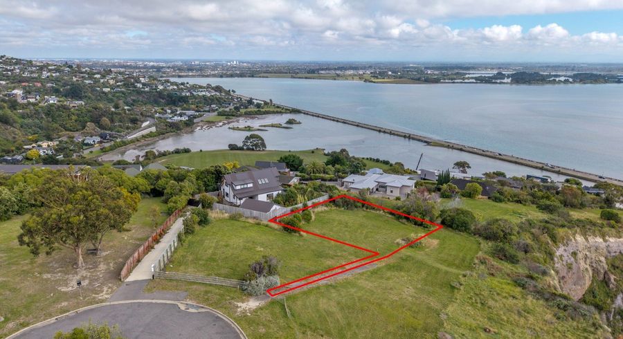  at 31 Glendevere Terrace, Redcliffs, Christchurch City, Canterbury