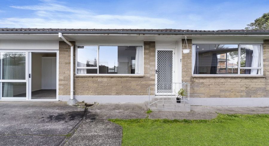  at 3/4 Pomaria Road, Henderson, Auckland