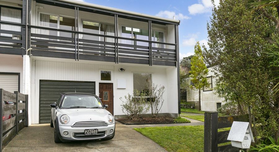  at 107A Churton Dr, Churton Park, Wellington