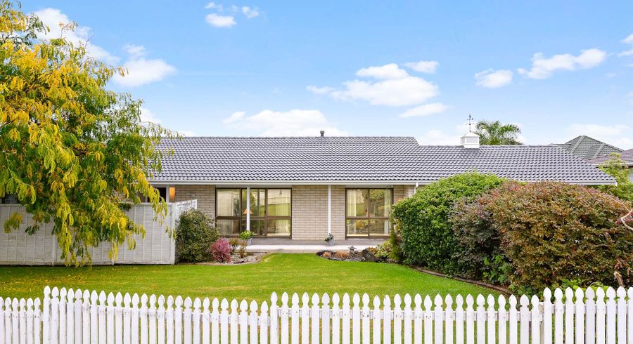 at 5 Somerville Road, Shelly Park, Auckland