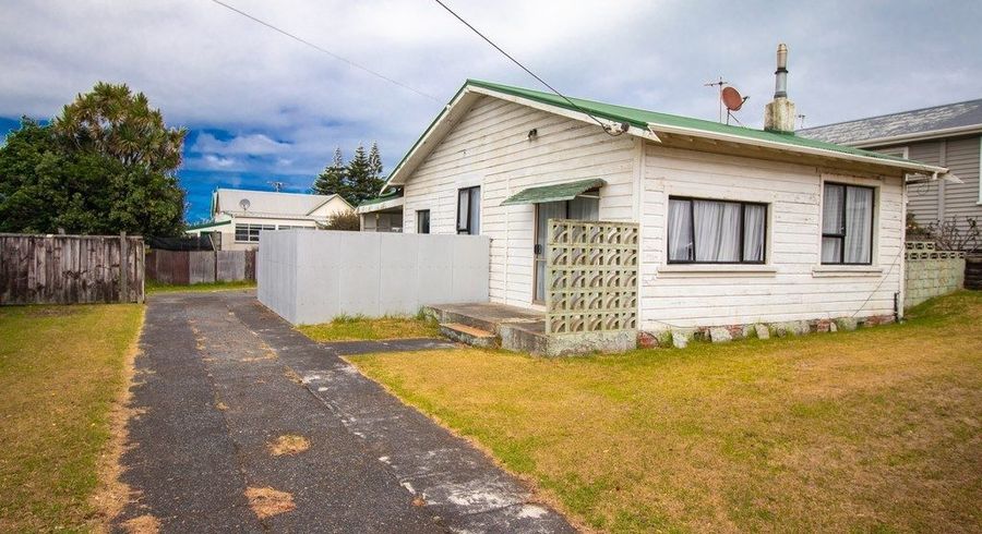  at 8 Manuka Street, Castlecliff, Whanganui