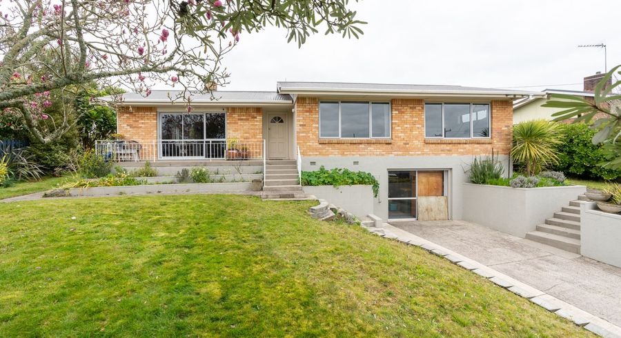  at Dinsdale, Hamilton, Waikato