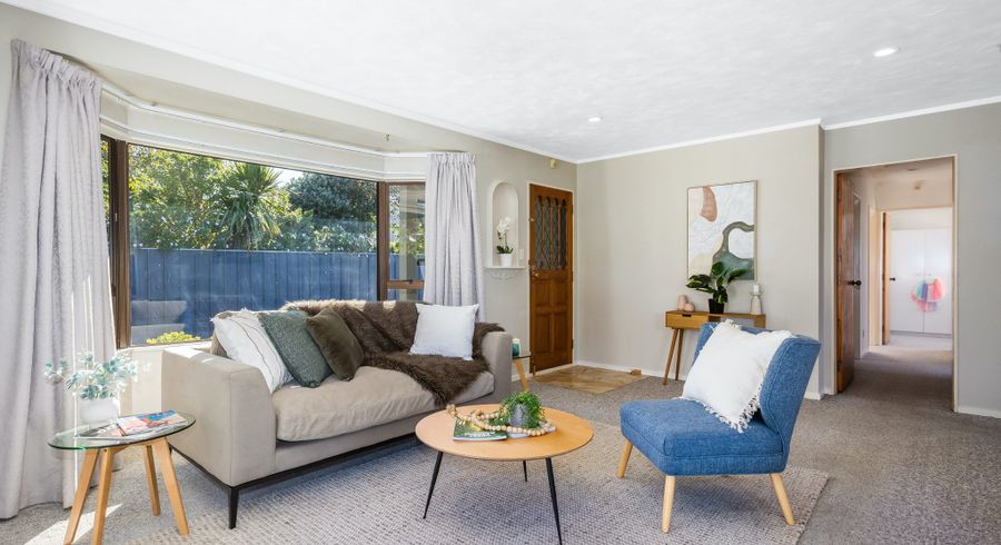  at 2/27 Tama Street, Alicetown, Lower Hutt