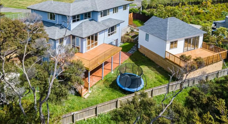  at 72 Bur Oak Terrace, Schnapper Rock, North Shore City, Auckland