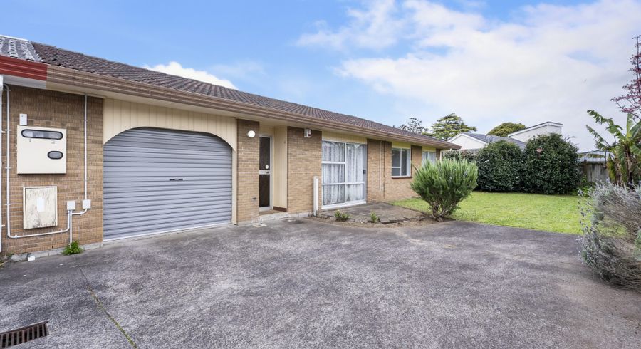  at 2/24 Waimana Road, Conifer Grove, Papakura, Auckland