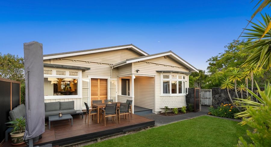 at 86 Bollard Ave, New Windsor, Auckland City, Auckland