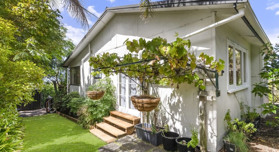  at 899A East Coast Road, Torbay, North Shore City, Auckland