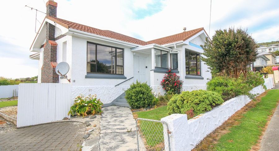  at 12 Walker Street, Bluff