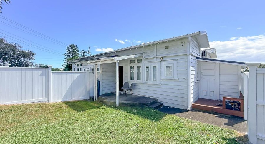  at 7 Jesmond Terrace, St Lukes, Auckland City, Auckland