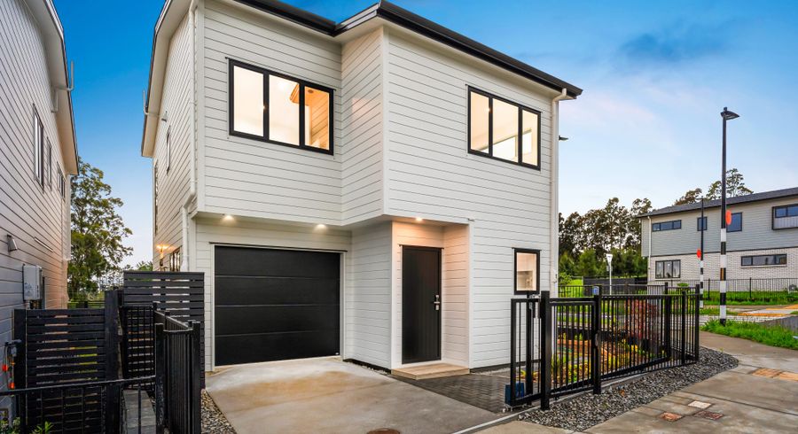  at 37 Whiteywood Street, Westgate, Waitakere City, Auckland