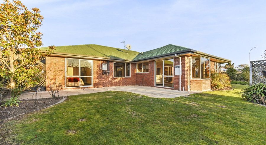  at 26 Arbor-Lea Avenue, Richmond