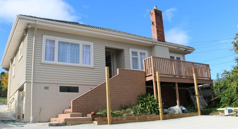  at 4 Lewis Street, Blockhouse Bay, Auckland City, Auckland