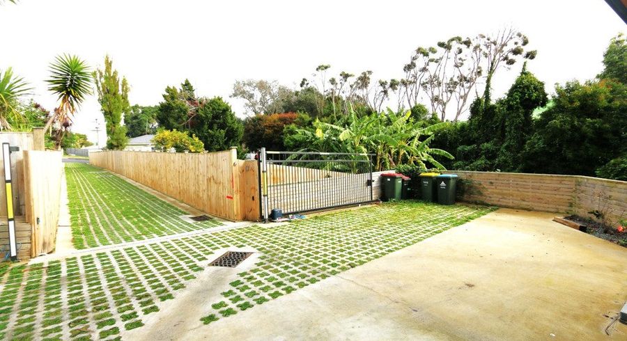  at 33C Banks Road, Mount Wellington, Auckland City, Auckland